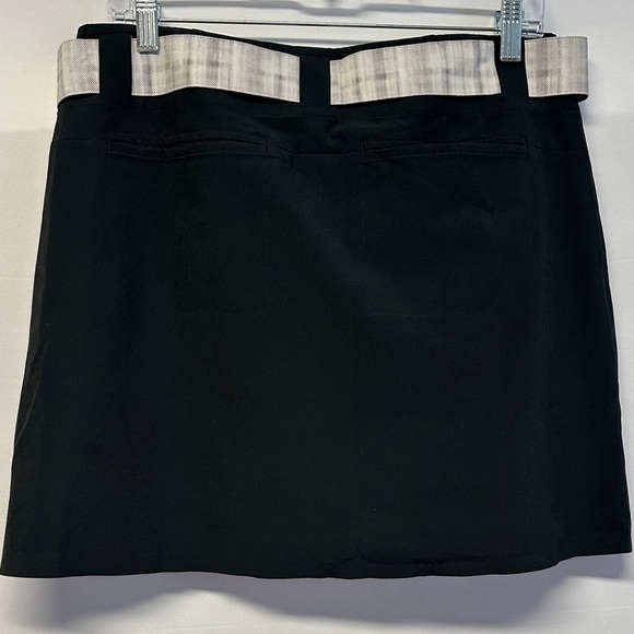 Nike Golf Dri-Fit Black Skirt with Plaid Belt - Picture 3 of 3